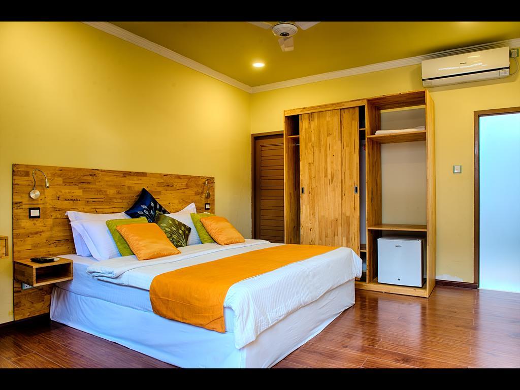 Hotel Narnia Maldives Maafushi Exterior foto